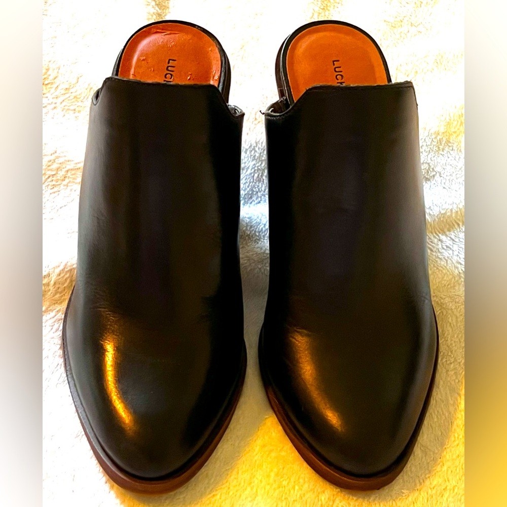 Lucky Brand women’s leather mules